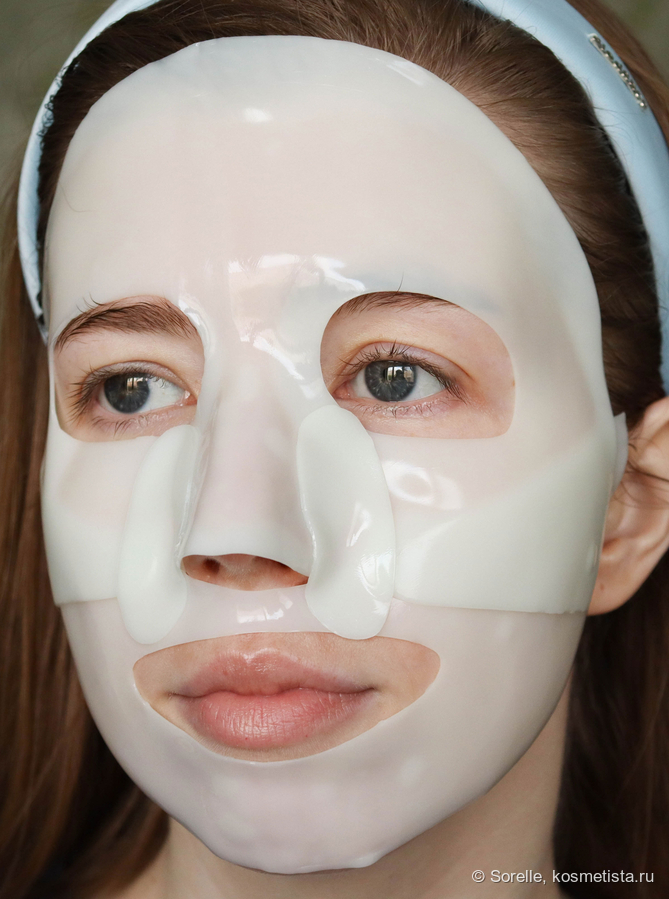 Маска на лице сразу после нанесения