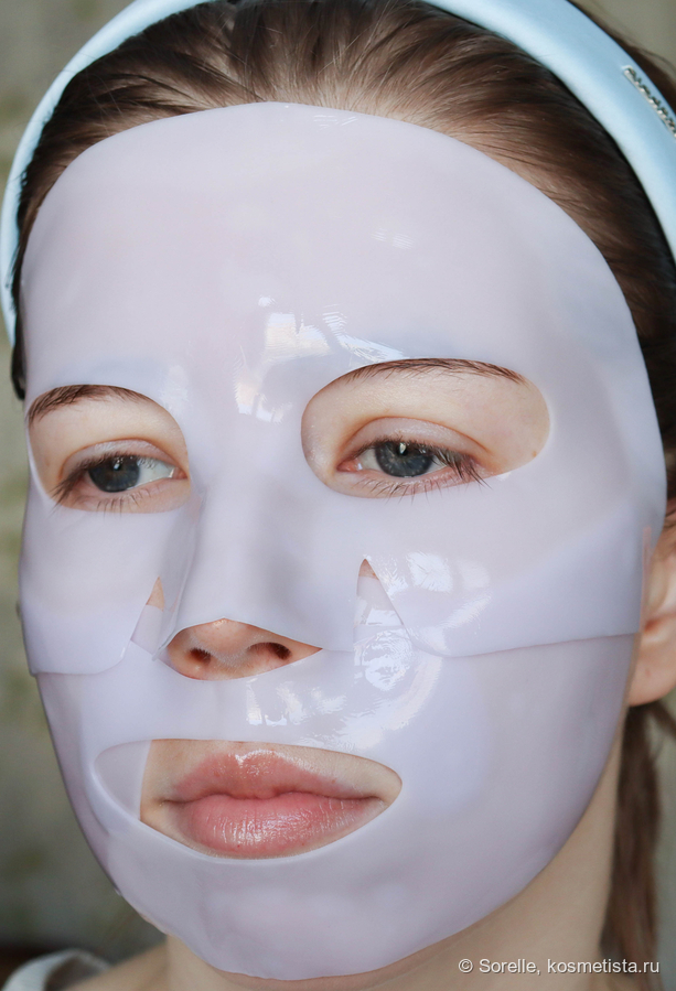 Маска на лице сразу после нанесения