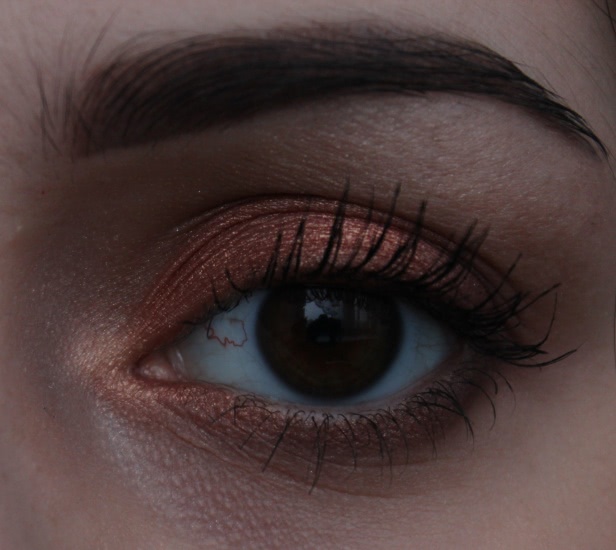 Роза или персик? ArtDeco Long-wear Eyeshadow 236 Satin Orchestra Rose