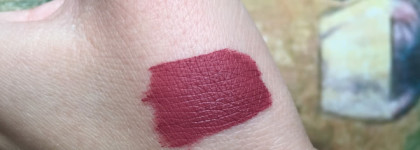 Simply Wine. Thе Balm Meet Matt(e) Hughes long-lasting liquid Lipstick в оттенке Charming