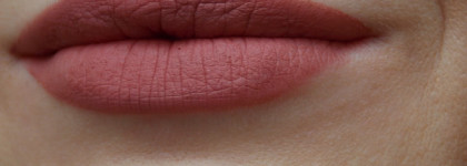 Thе Balm Meet Matt(e) Hughes long-lasting liquid Lipstick в оттенке Sincere