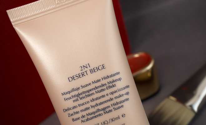 Estee Lauder Double Wear Light SPF 10 в оттенке 2N1 Desert Beige
