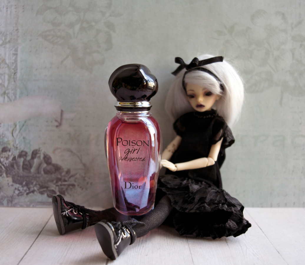 Dior Poison Girl Unexpected Roller Pearl