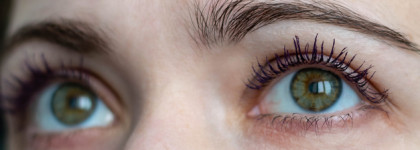 Фиолетовая Pupa Vamp! Extreme Mascara (040 — Audacious Purple)