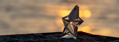 Две голубые звезды Mugler Angel Eau Sucree 2014 и Angel EDT 2019