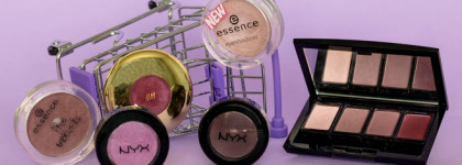 На моей улице улице перевернулась тележка с тенями в фиолетово-розовой гамме. Личный рейтинг бюджетных однушек