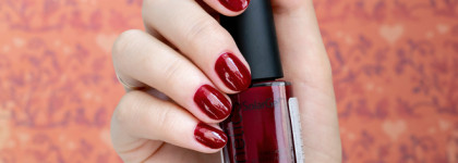 Три оттенка красного: лаки Kinetics Solar Gel