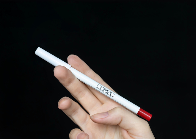 Гелевый карандаш для губ Lamel Professional Long lasting gel lip liner ...