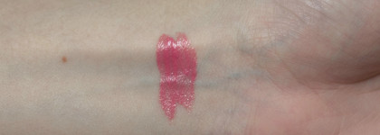 Конфетный блеск Loreal Infaillible Lip Glosses в оттенке dazzle 213 Pink party