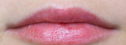 Бальзам для губ Mac Glow Play Lip Balm в оттенке Rouge Awakening