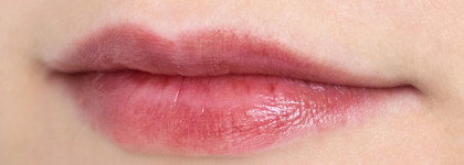 Clinique Almost Lipstick Black Honey. А мне понравилось