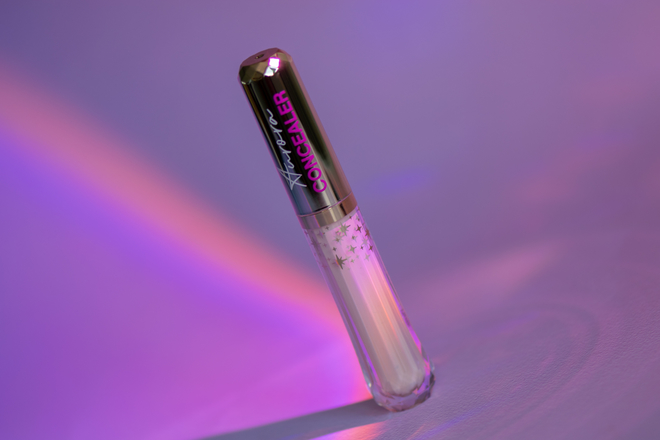 Консилер со светоотражающими частицами Vivienne Sabo Aurora Concealer ...