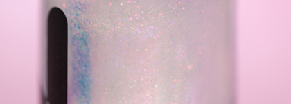 Сияющий мультихромный лак-топ «Просто начни» Masura nail polish