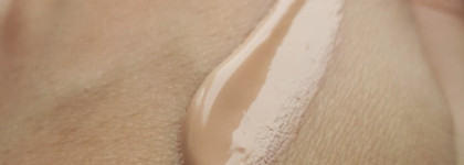 Chanel LES Beiges Teint Belle Mine Naturelle SPF 25