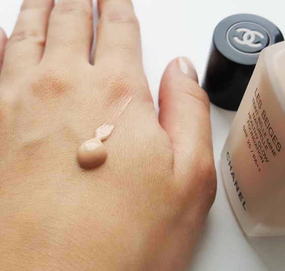 Chanel LES Beiges Teint Belle Mine Naturelle SPF 25
