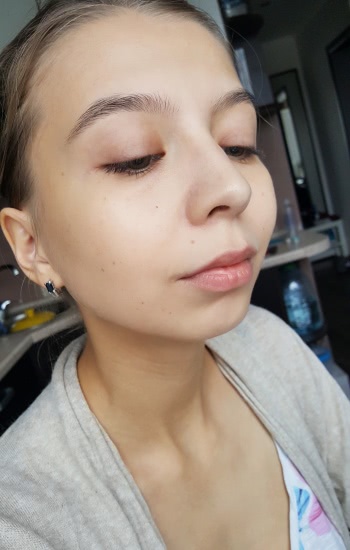 Chanel LES Beiges Teint Belle Mine Naturelle SPF 25