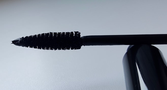 Тушь для ресниц False Lashes Extreme Black от Мас