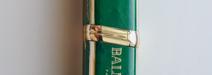 Помада L'Oreal Paris Color Riche x Balmain оттенок Glamazone