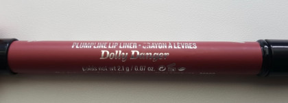 Идеальная карандаш-помада для губ на каждый день от Buxom, PlumpLine Lip Liner в оттенке Dolly Danger