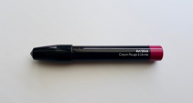 Сочный и яркий карандаш для губ от Bobbi Brown Art Stick