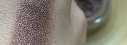 Кремовые тени Eyes to Mesmerise от знаменитой Charlotte Tilbury, оттенок Mona Lisa