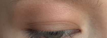 Stay-In-Place Brow Gel Прозрачный гель для фиксации бровей от Estee Lauder и его бюджетный аналог от Vivienne Sabo