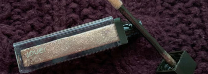 Сияющий топпер для губ Long-Wear Lip Topper от Jouer Cosmetics в оттенке Rose Gold