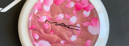 Компактная пудра МАС с эффектом сияния high-light powder/ boom, boom, bloom, оттенок: Fleur Real