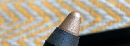 Нежные тени в карандаше от Nudestix Magnetic Eye Colour Pencil оттенок Gilt