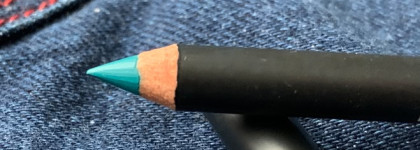 Карандаш и жидкая матовая помада Bleach London Lip Kit