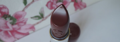 Помада от Essence Colour Up! Shine On! в оттенке 12 Behind the Scenes