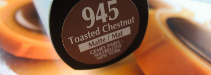 Конфетная помадка от Maybelline Hydra Extreme Matte в оттенке 945 Toasted Chestnut