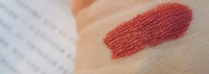 Еще одна нюдовая помада в моей коллекции - MAC Mini Matte Lipstick в оттенке Mehr