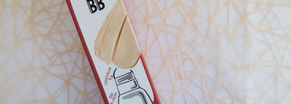 Мой лучший тон в 2023 году: ВВ крем и консилер 2-в-1 Yadah Silky Fit Concealer BB в 21 оттенке Light Beige