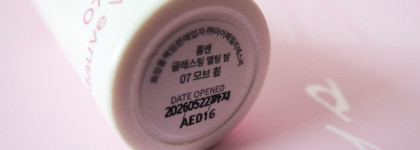 Свои губы, только лучше и ярче вместе с бальзамом Rom&nd Glasting Melting Balm в 07 оттенке Mauve Whip