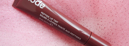Беспроблемный, легкий, комфортный - это все Rhode Peptide Lip Tint в оттенке PBJ