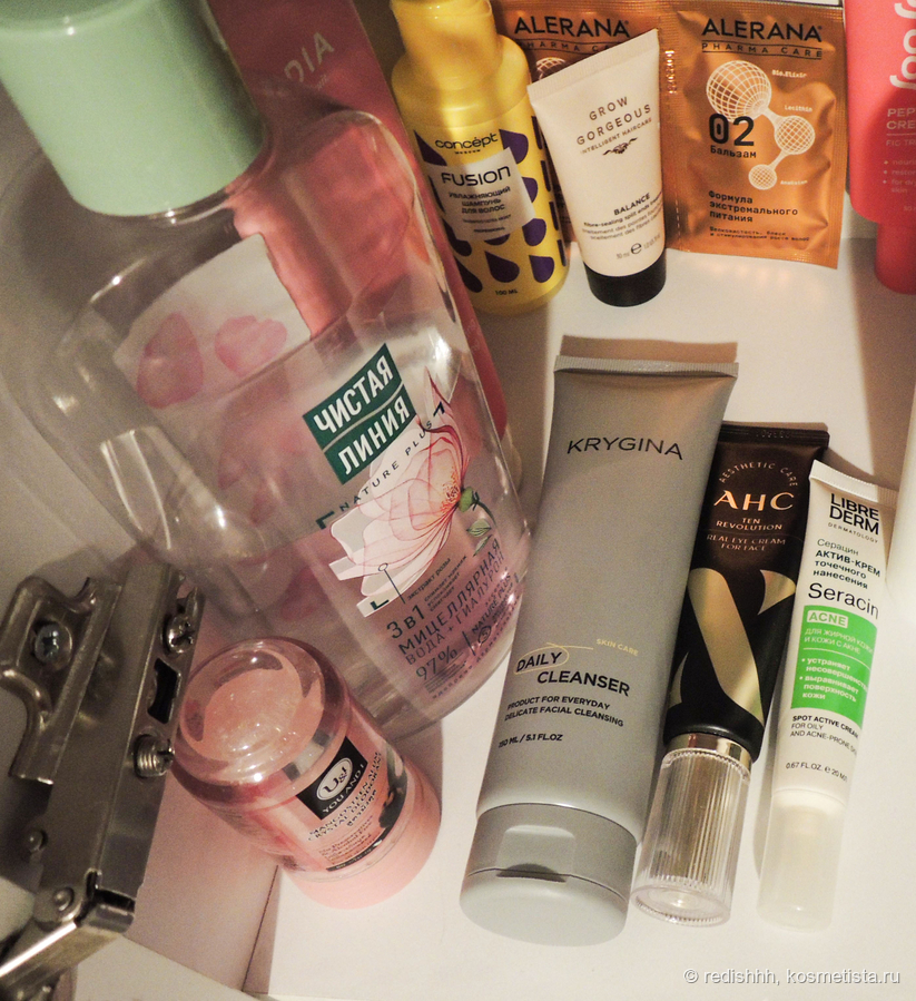на фото слева направо: дезик, мицеллярка, гель, крем для глаз, крем от акне