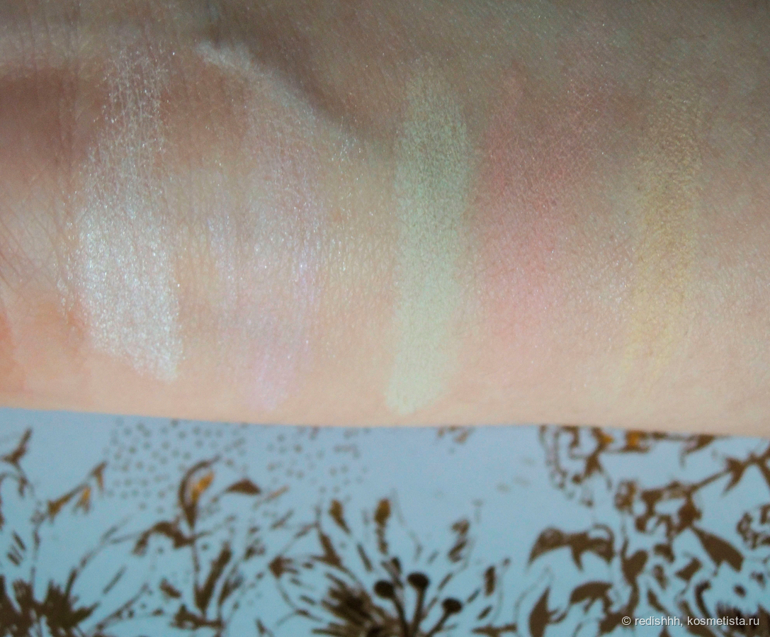 свотч метеоритов, дневной свет у окна. слева направо: белый, сиреневый, зеленый, розовый и звездочка