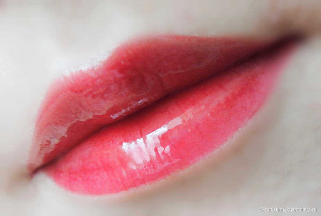 дневной свет у окна.