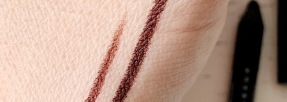 Осенний вариант подводки для голубых и серых глаз с NYX Professional Make Up Faux Blacks Eyeliner в оттенке 06 Burnt Sienna