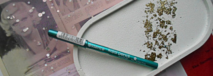 Красивый, но капризный бирюзовый карандаш для глаз Essence Kajal Pencil №25