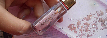 Жидкие тени Vivienne Sabo Artiste 24/7 Liquid Eyeshadow в нежном сияющем оттенке 03