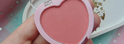 Лучшие бюджетные румяна: Beauty Bomb Sweetheart Blush в оттенке 03 Baby Boo