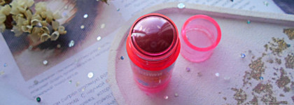 Красивые, но не очень стойкие кремовые румяна Beauty Bomb Cream Stick Blush #03 Cute Shy