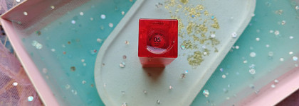 Полупрозрачное глянцевое масло-блеск для губ Beauty Bomb Glossy Oops Lip Oil в оттенке 05 Vintage Cola