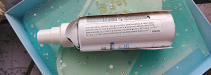 Три эффективных средства La Roche-Posay для ухода за сухой кожей лица и тела