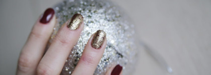 «Мы самки», - перевел Google.  OPI Nail Lacquer W64 We the Female