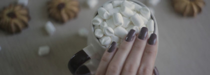 Знаешь, радость - это кофе с молоком или  OPI Nail Lacquer NL B85 Over the taupe