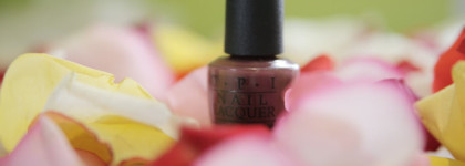Такой особенный OPI Nail Lacquer NL A63 OPI Scores a goal