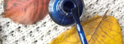 "Если звезды зажигают, значит это кому-нибудь нужно" OPI Nail Lacquer HR G37 Give Me Space